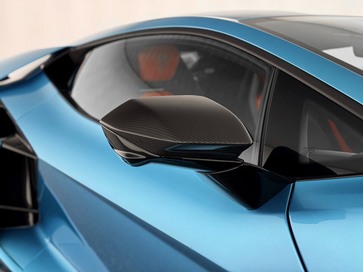 2025 Lamborghini Revuelto Base - Photo 41