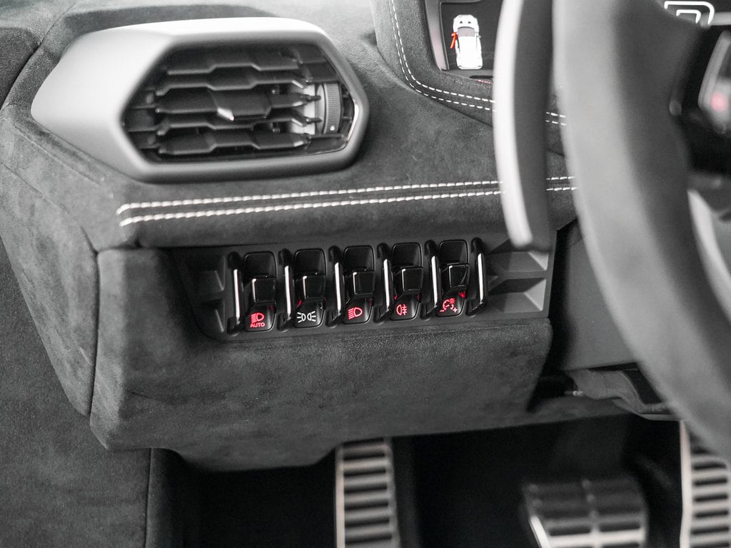2023 Lamborghini Huracan STO - Photo 20