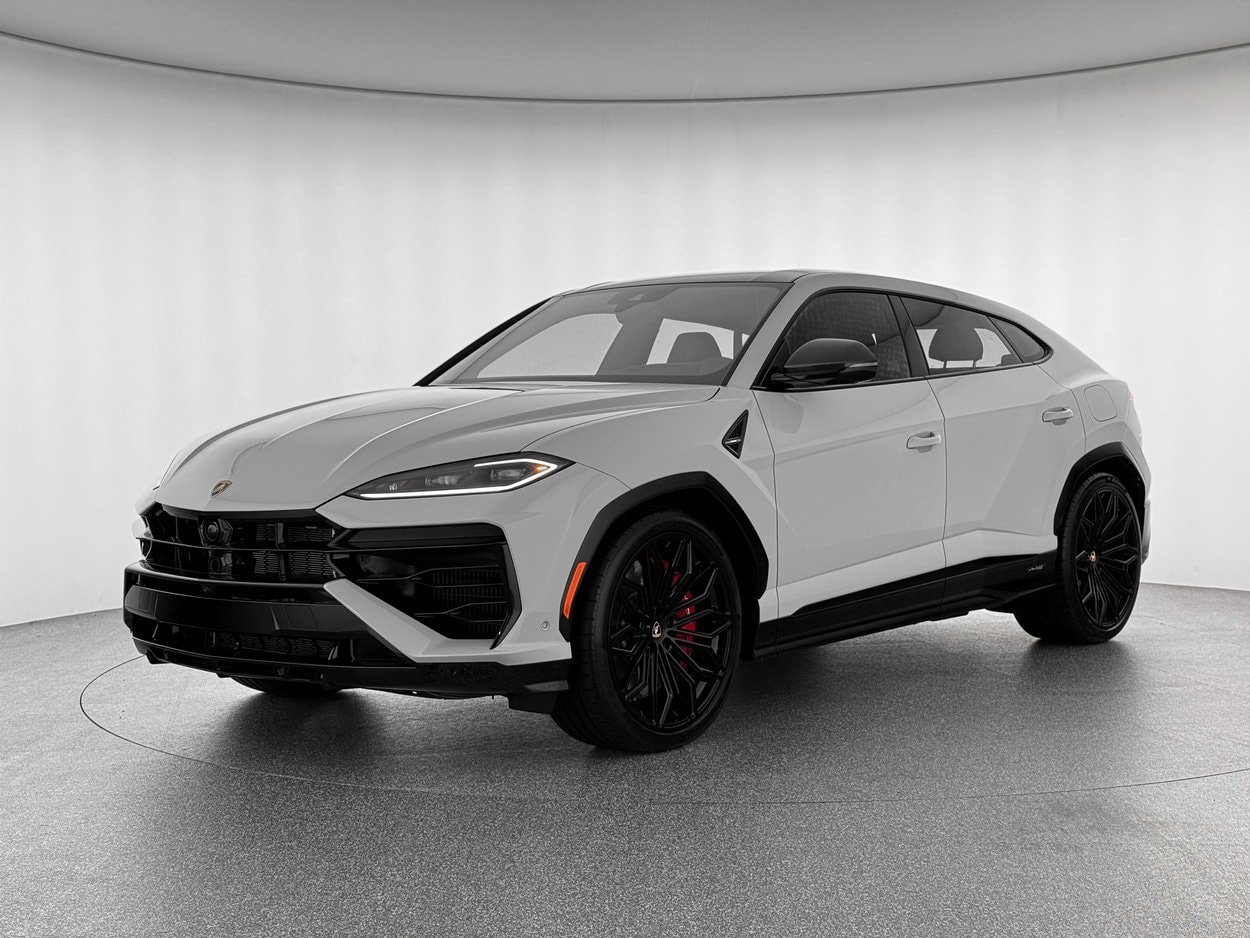 2026 Lamborghini Urus SE's photo
