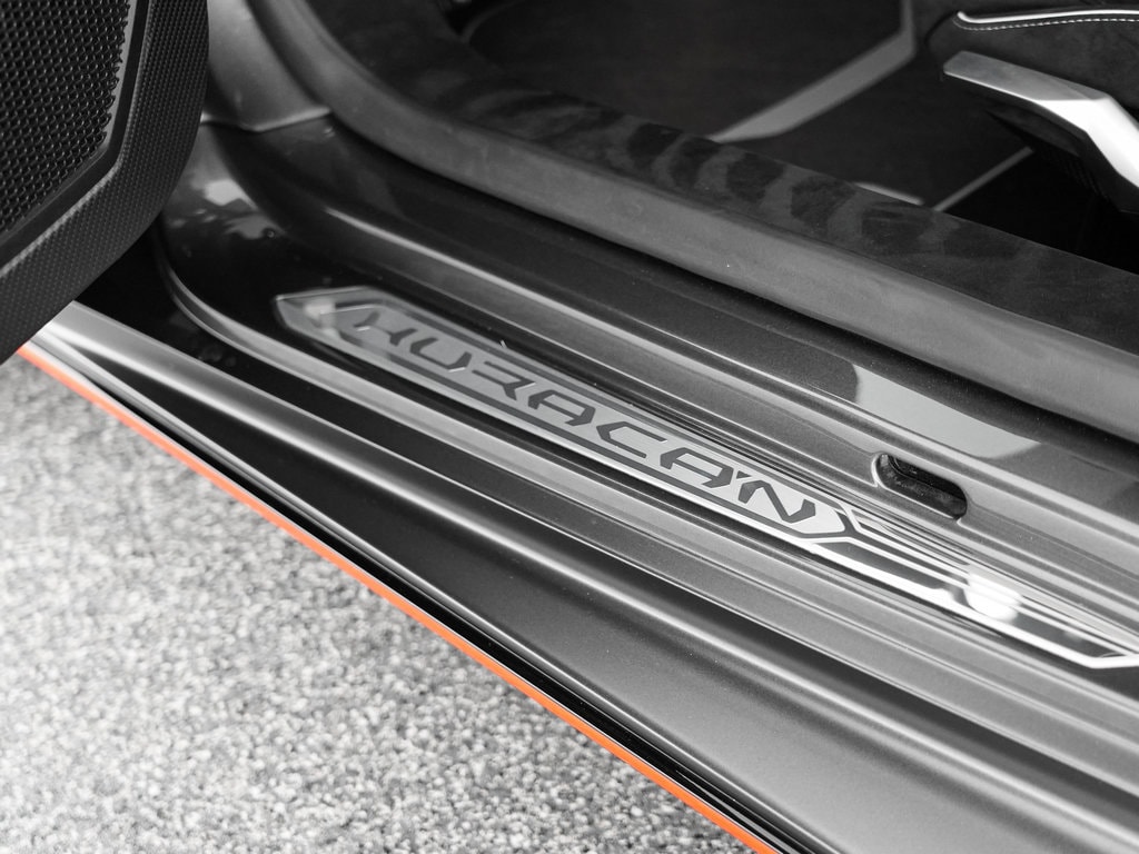 2023 Lamborghini Huracan STO - Photo 16