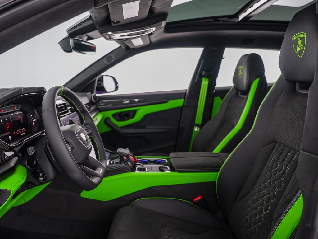 2026 Lamborghini Urus SE - Photo 12