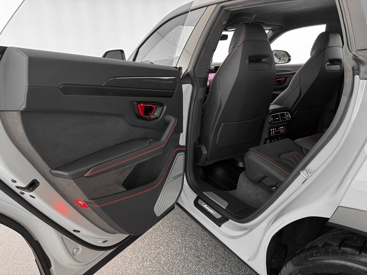 2026 Lamborghini Urus SE - Photo 24