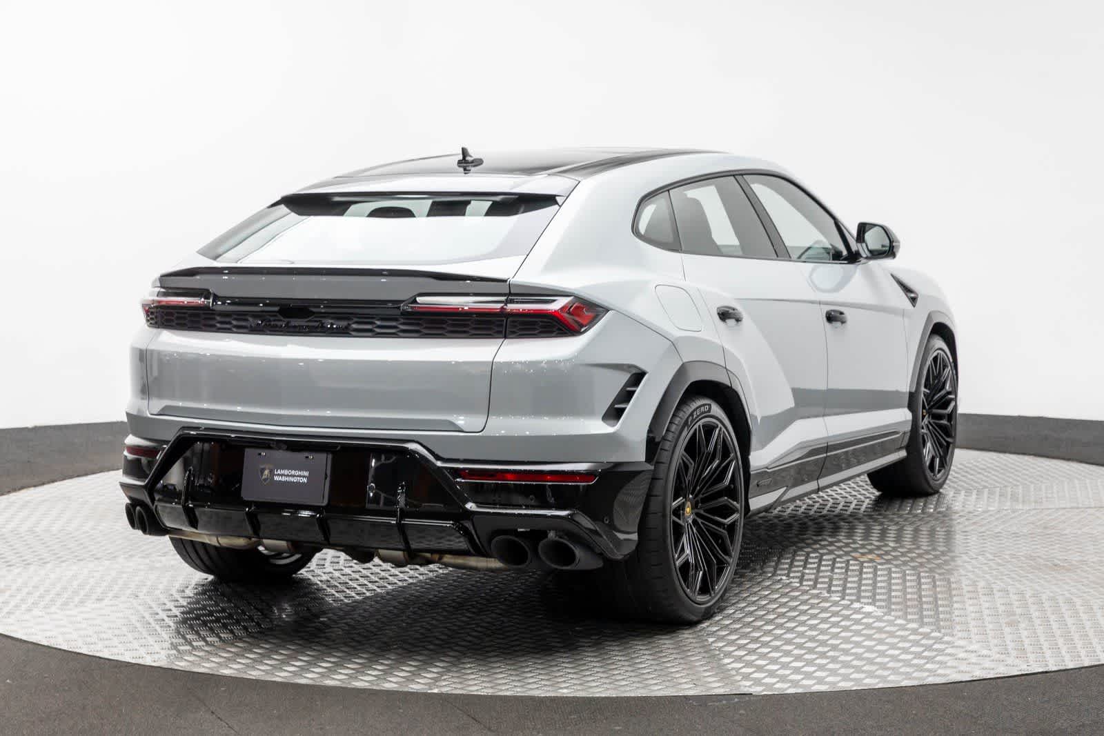 Thumbnail: 2025 Lamborghini Urus - 21