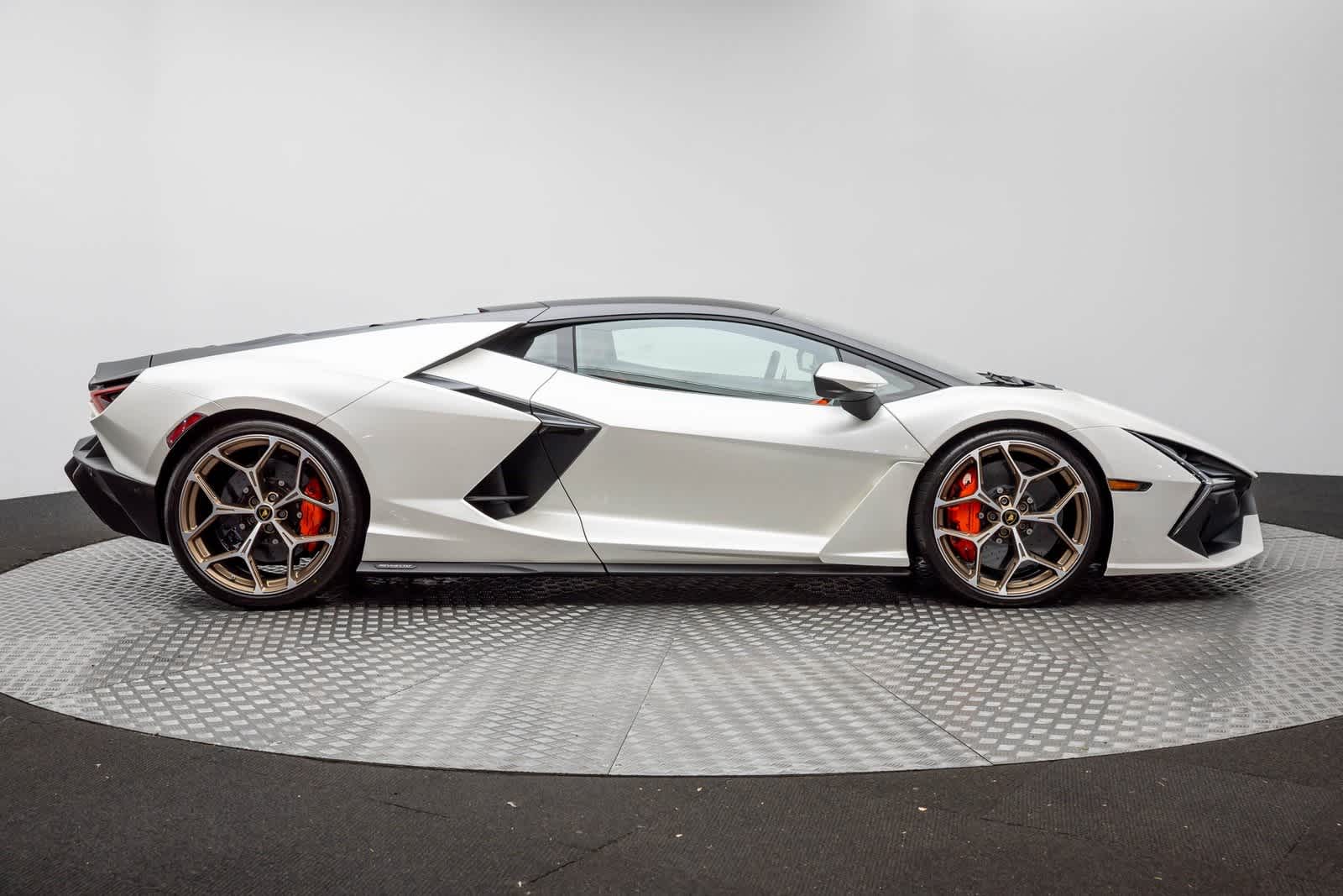 Thumbnail: 2025 Lamborghini  - 44