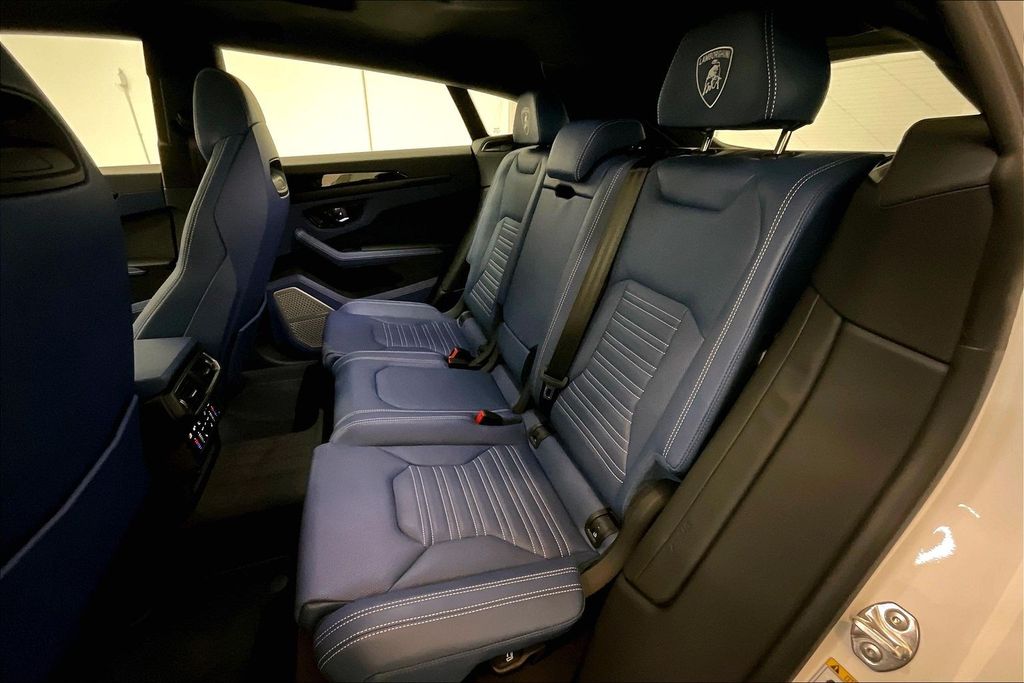 2026 Lamborghini Urus SE - Photo 25