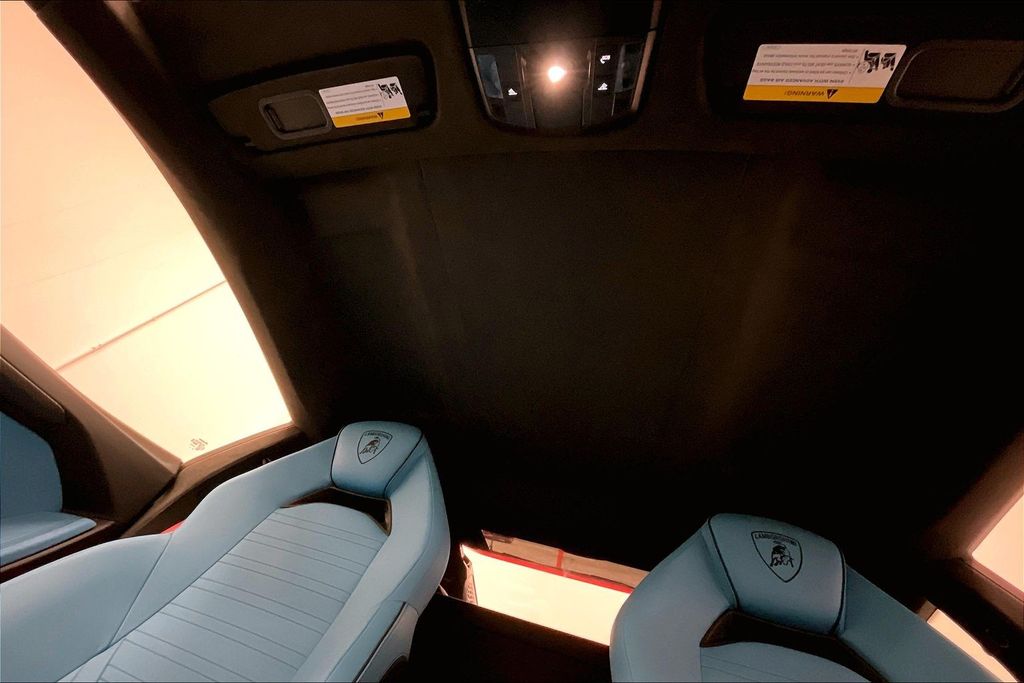 2026 Lamborghini Revuelto Base - Photo 20