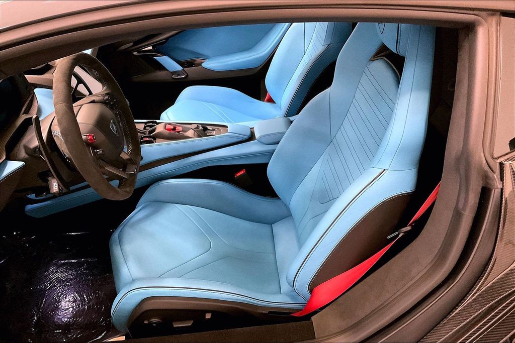 2026 Lamborghini Revuelto Base - Photo 8