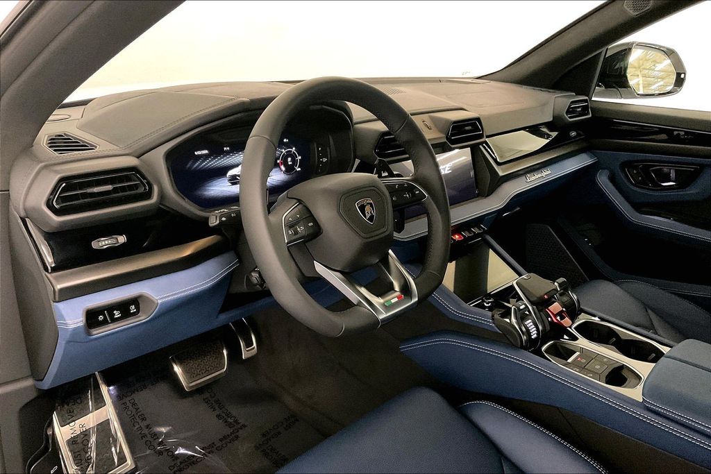 2026 Lamborghini Urus SE - Photo 7