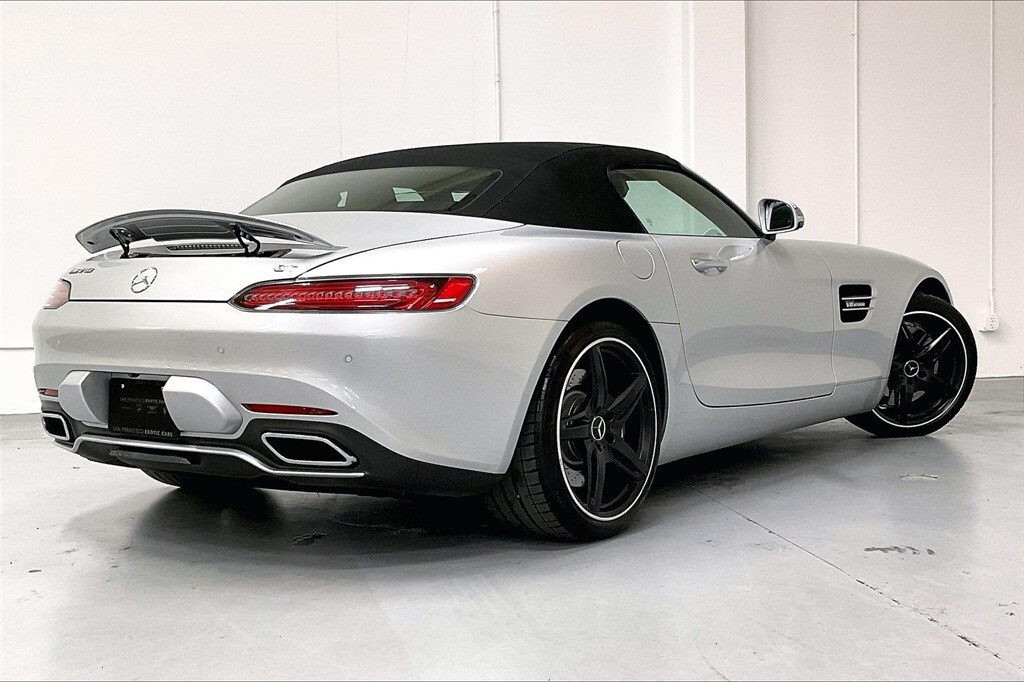 2018 Mercedes Benz AMG GT GT photo 4