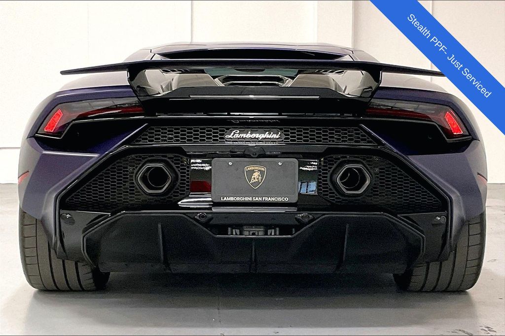 2024 Lamborghini Huracan Tecnica Base photo 4