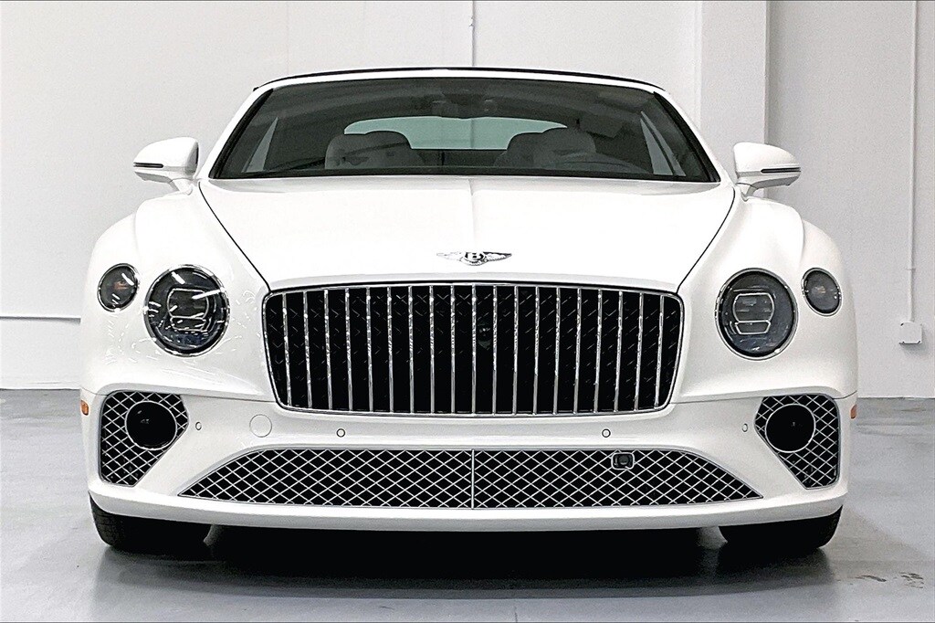2024 Bentley Continental GTC Azure V8 photo 2