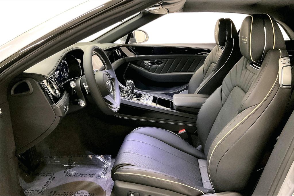2024 Bentley Continental GT V8 photo 3