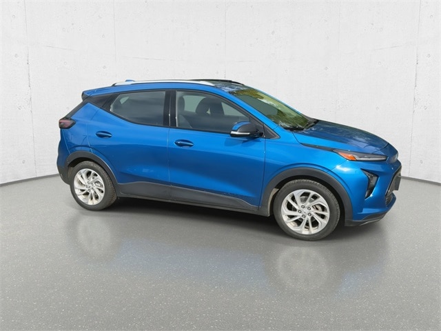 Used 2023 Chevrolet Bolt EUV LT with VIN 1G1FY6S03P4104500 for sale in Hardwick, VT
