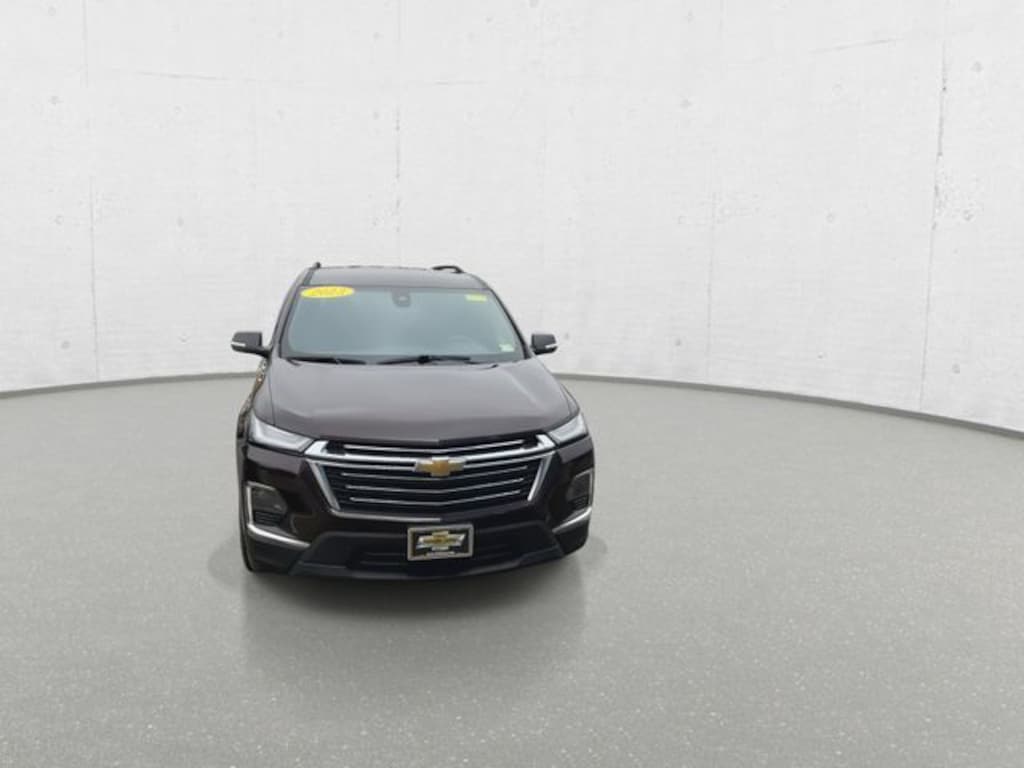 Used 2023 Chevrolet Traverse LT Leather SUV