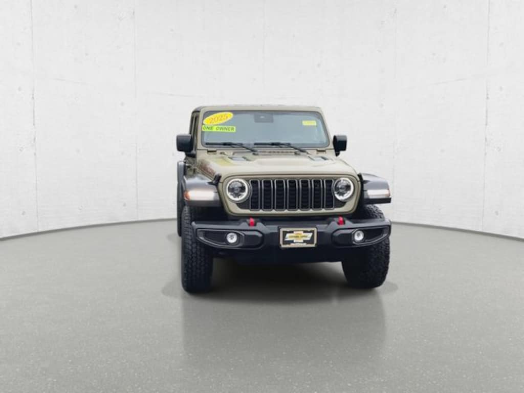 Used 2025 Jeep Wrangler Rubicon SUV
