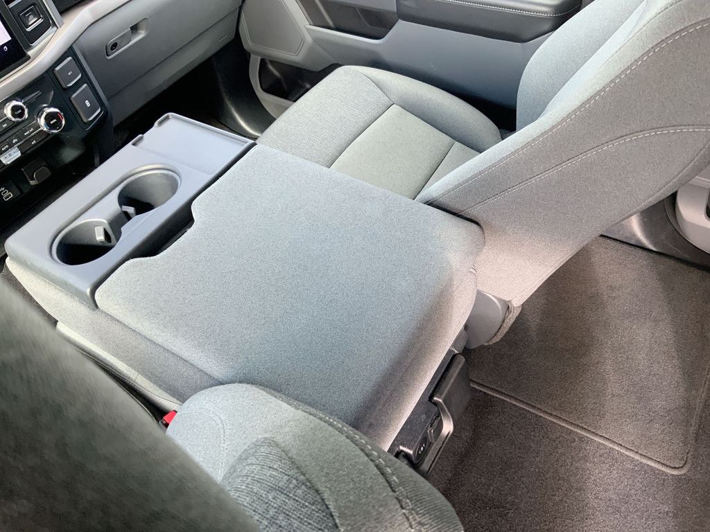 2025 Ford F-150 XLT - Photo 20