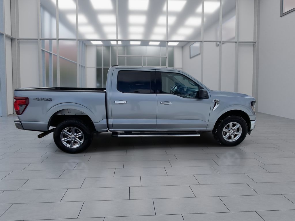 2025 Ford F-150 XLT - Photo 9
