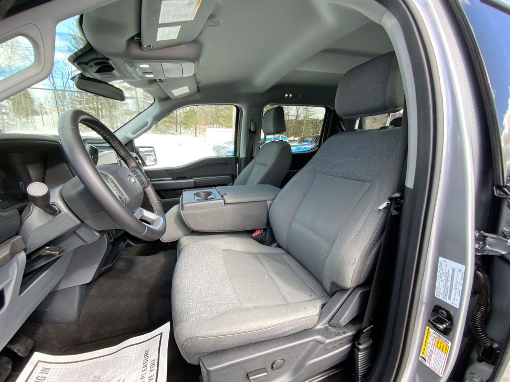 2025 Ford F-150 XLT - Photo 11
