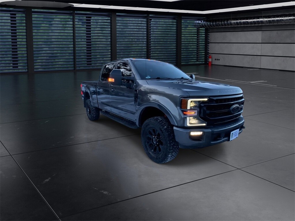 2020 Ford F-250 Lariat photo 2