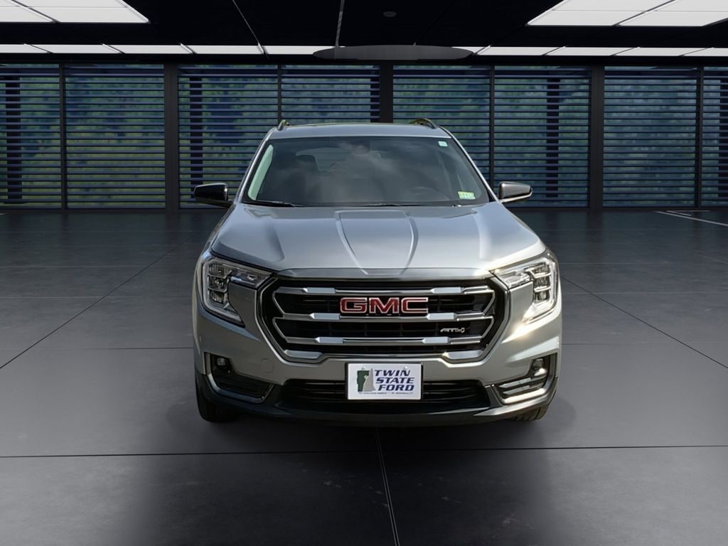 Used 2024 GMC Terrain AT4 SUV