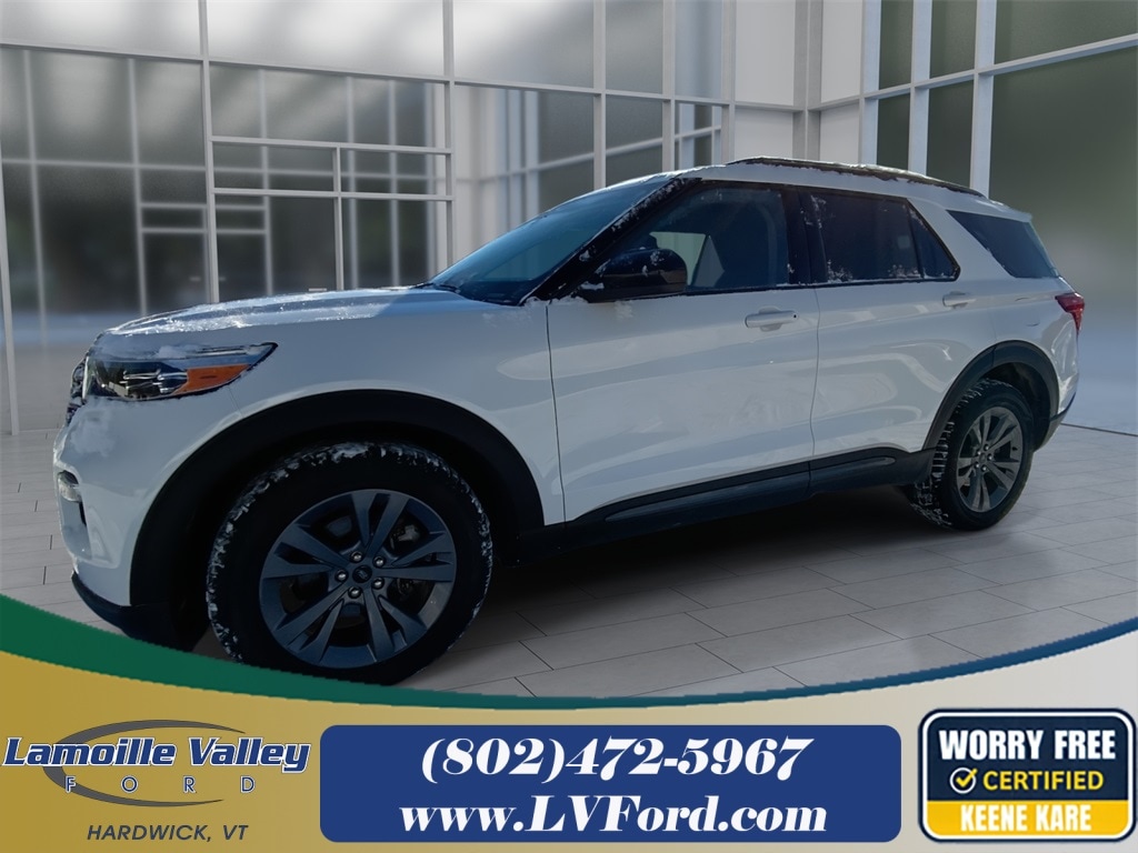 2023 Ford Explorer XLT's photo