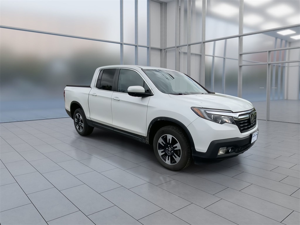 Used 2020 Honda Ridgeline RTL with VIN 5FPYK3F52LB015226 for sale in Hardwick, VT
