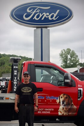 Staff member David "Bum" Hale from ID_dd1df49d4579