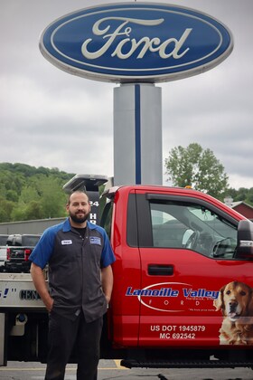 Staff member Aaron Chase from ID_568cff1408db