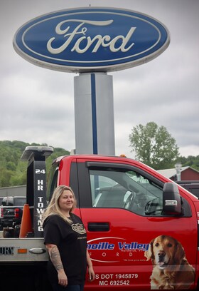 Staff member Betsy Mccoy from ID_a826d681beff