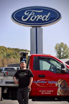 Staff member Steve Clark from ID_e9c9a463d0f9