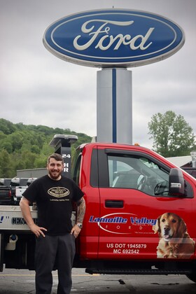 Staff member Darryl Appleby from ID_e863697e6fba