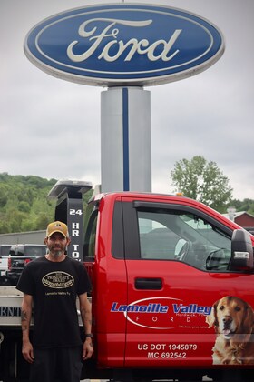 Staff member Shawn Monroe from ID_568cff1408db