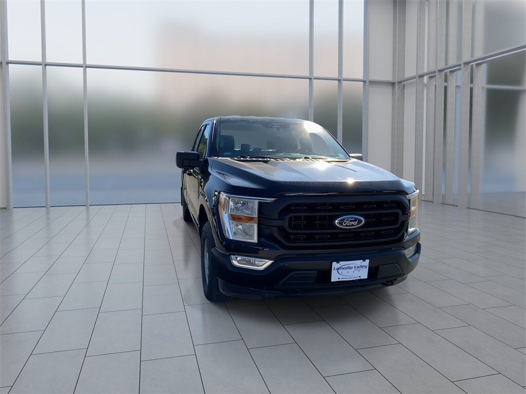 2022 Ford F-150 XL photo 3