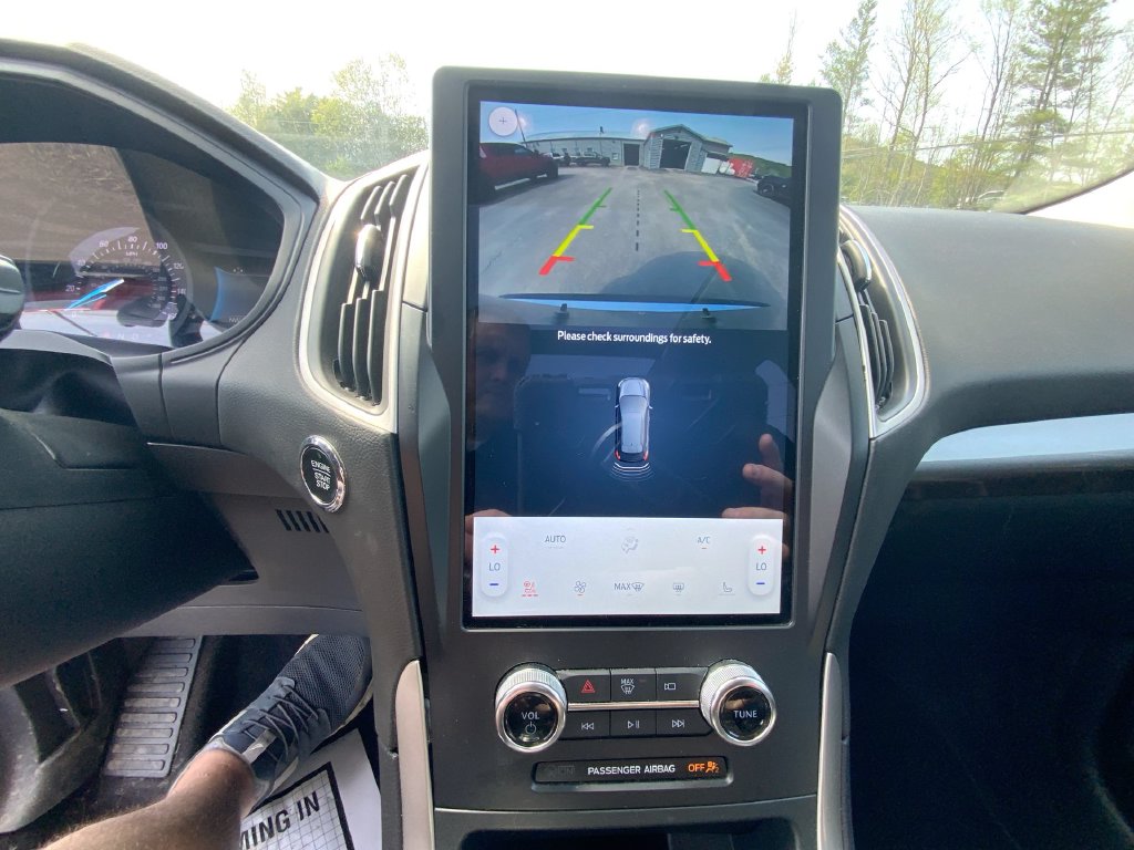 2024 Ford Edge SEL - Photo 18