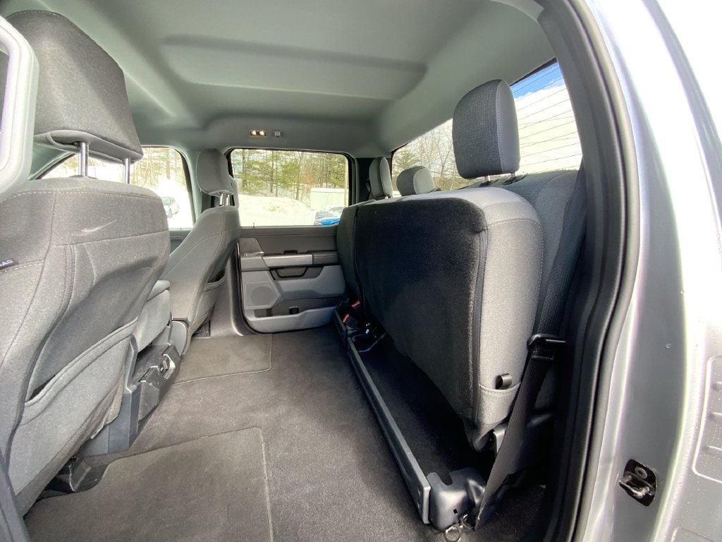 2025 Ford F-150 XLT - Photo 23