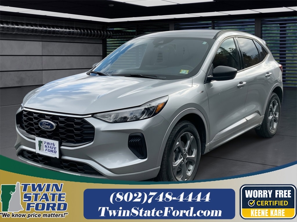 2023 Ford Escape ST-Line's photo