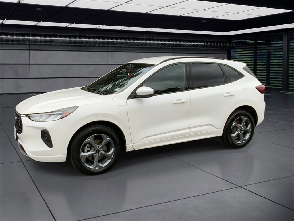 Used 2024 Ford Escape ST-Line Select SUV