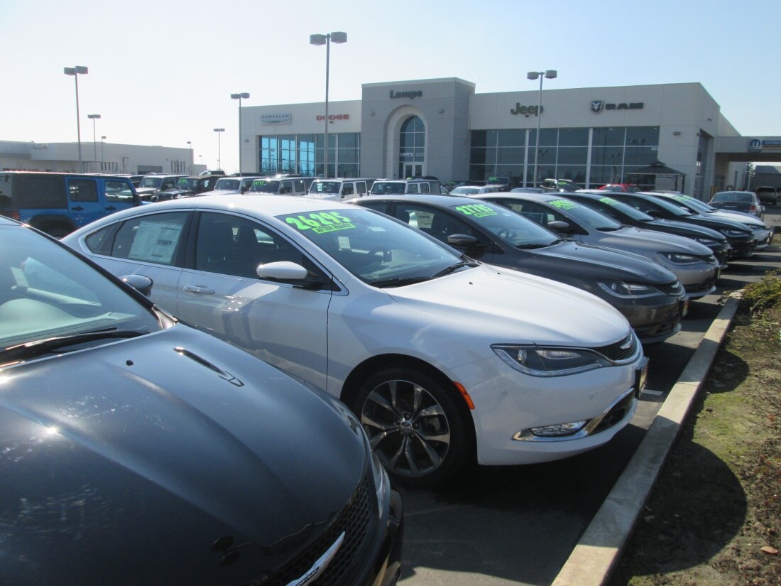 Lampe car lot.jpg