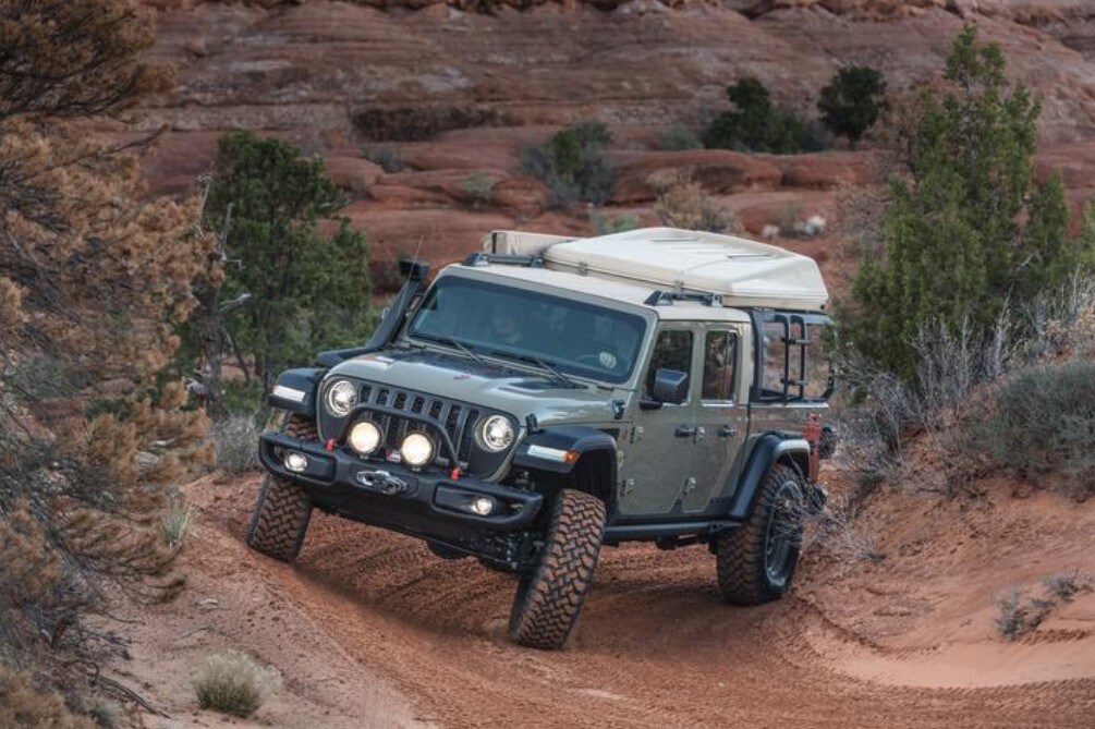 Jeep Wayout.jpg