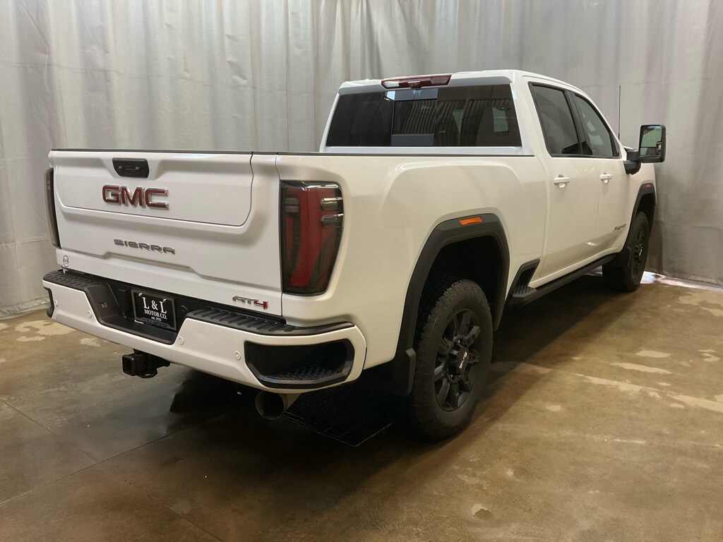 2024 Gmc Sierra 2500 HD AT4 photo 2