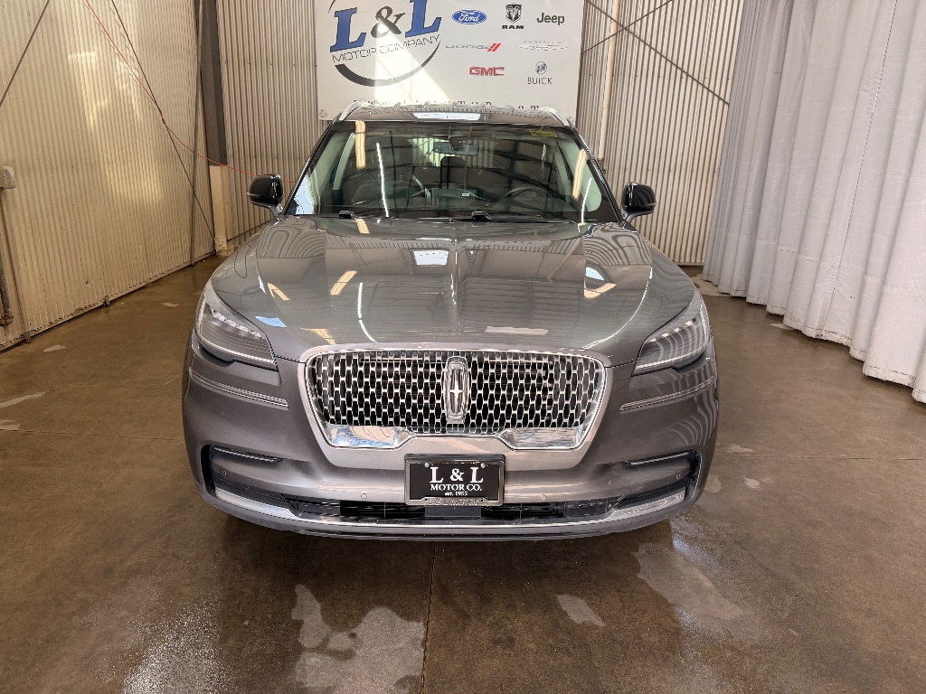 5LM5J6XC9PGL00748