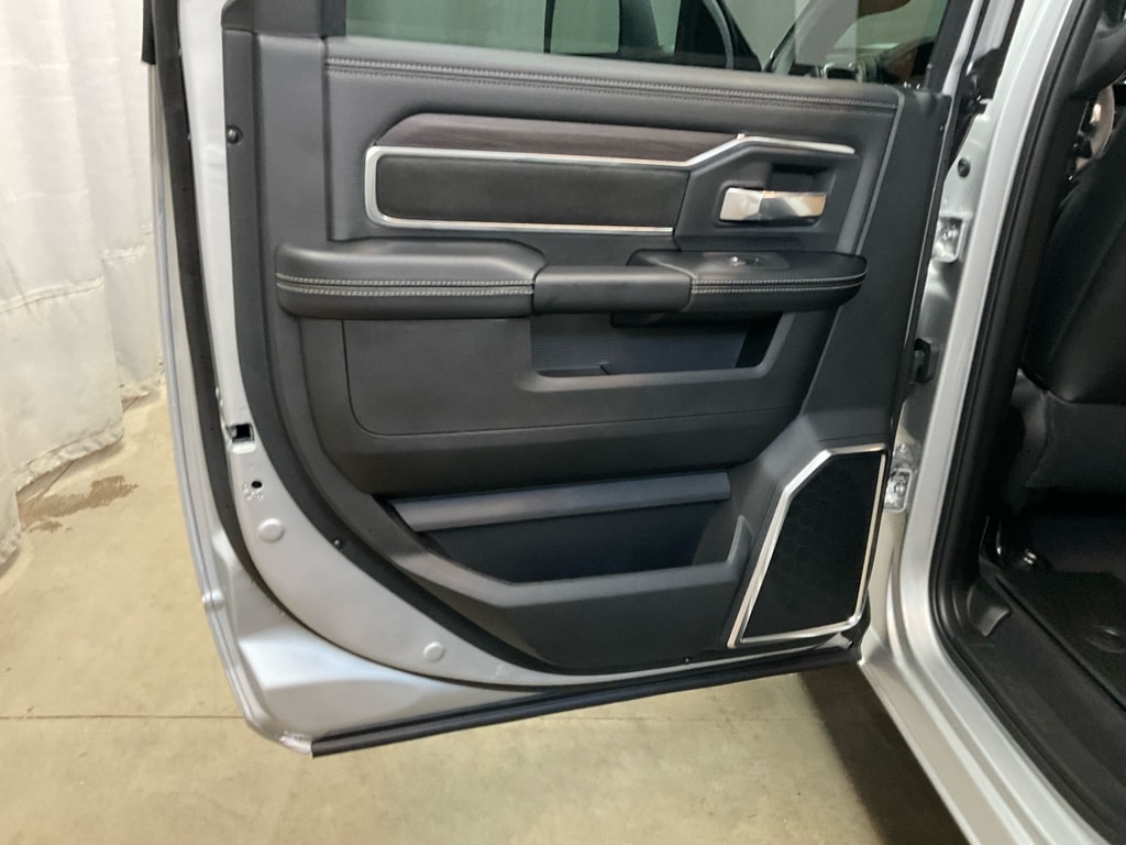 2026 RAM 2500 Laramie - Photo 18