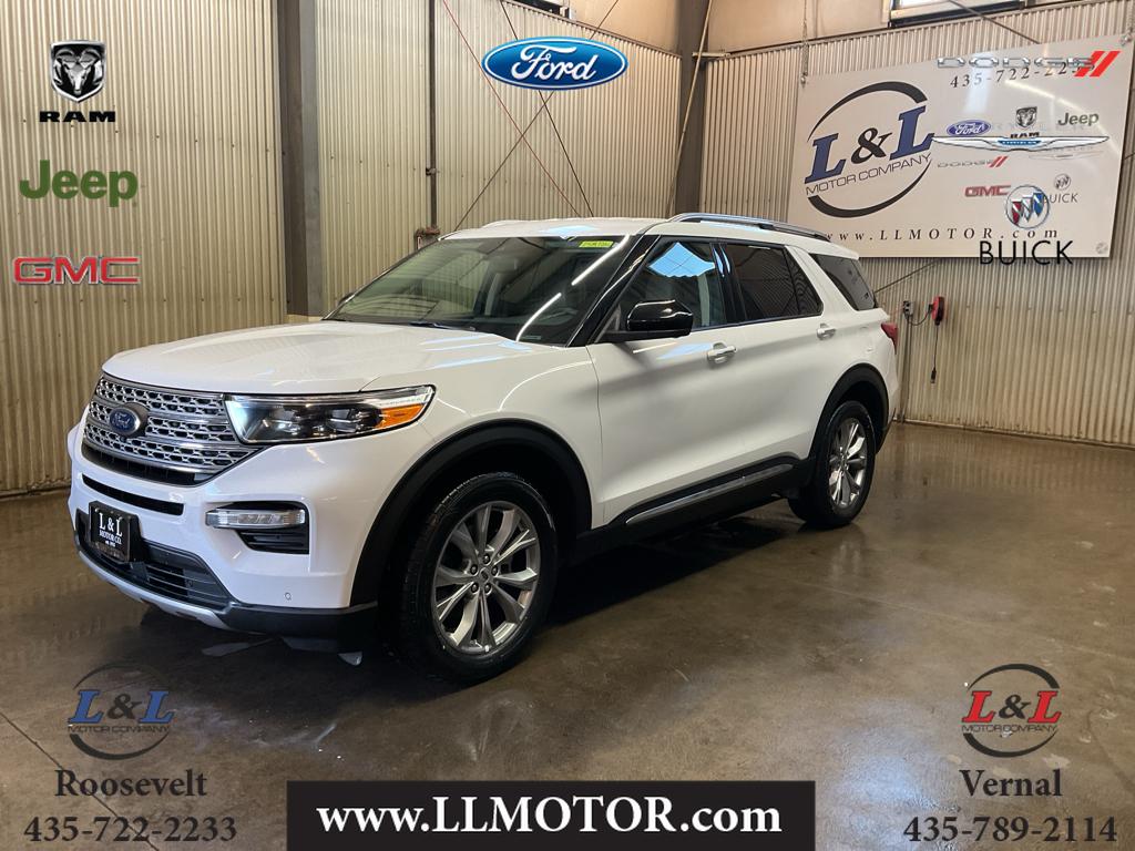 2023 Ford Explorer Limited's photo