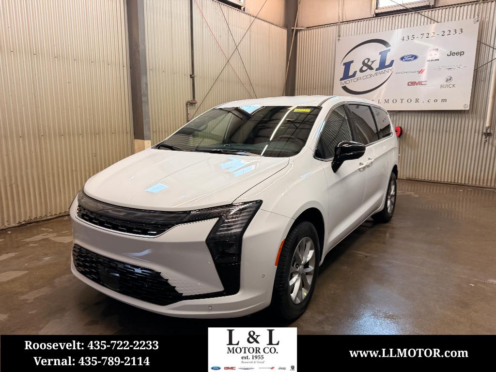 2027 Chrysler Pacifica Select AWD's photo