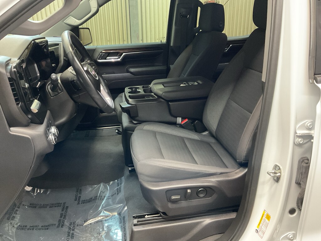 2024 GMC Sierra 1500 Elevation - Photo 10