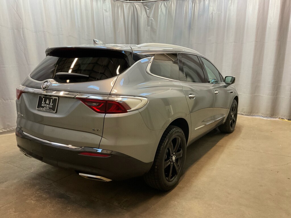 2023 Buick Enclave Essence photo 4