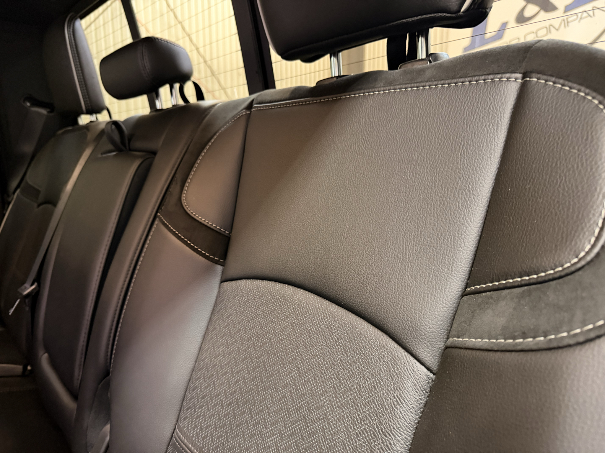 2026 RAM 3500 Laramie - Photo 16