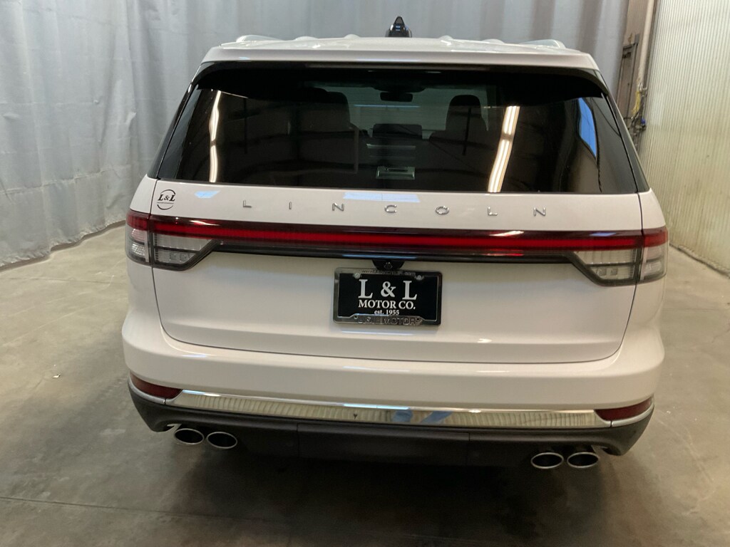 2025 Lincoln Aviator Reserve photo 4