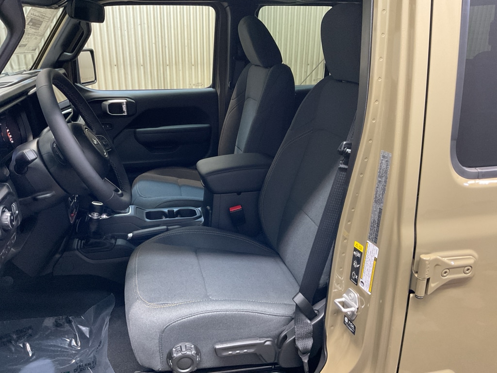 2025 Jeep Gladiator Willys - Photo 10