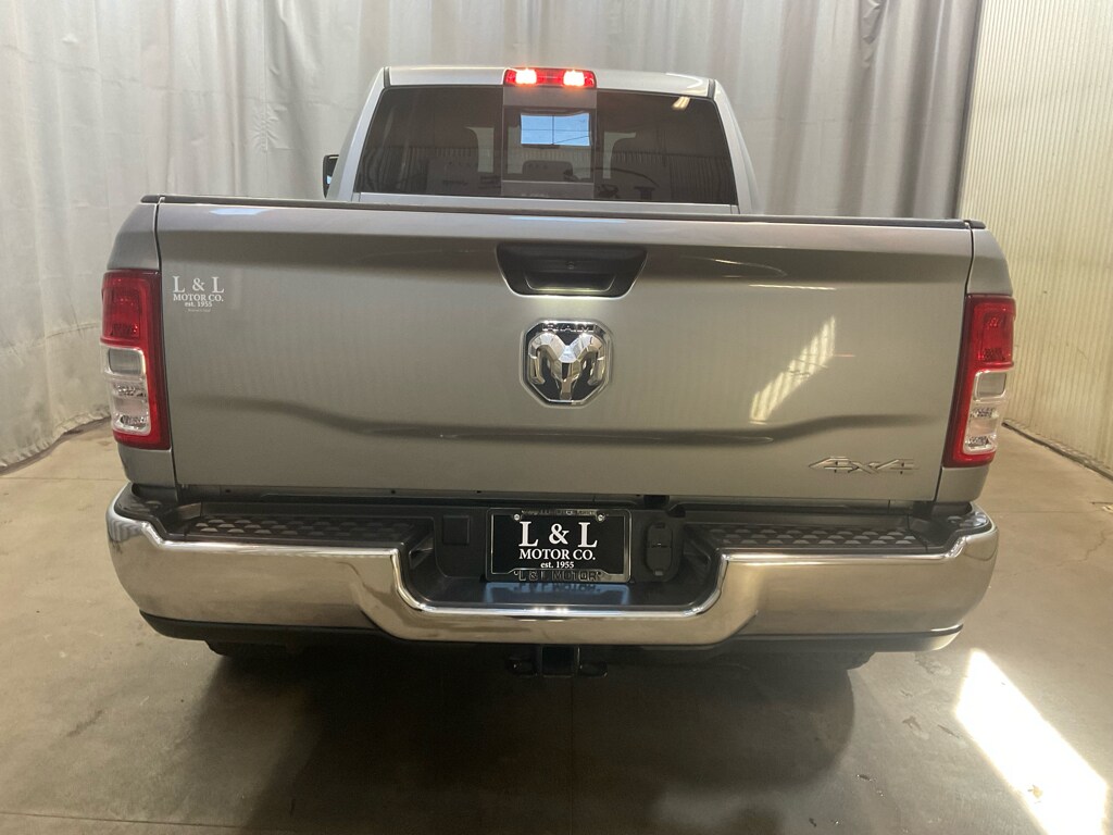 2024 Ram 2500 Tradesman photo 2